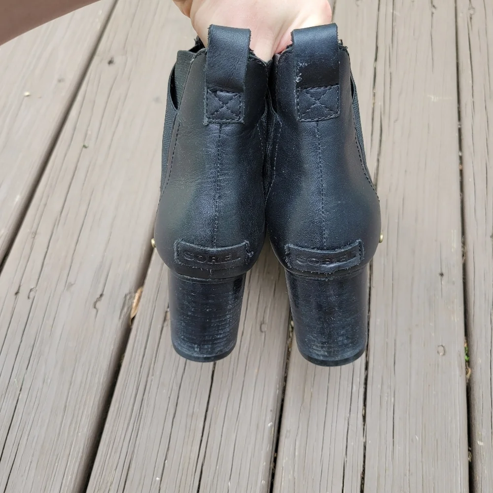 Sorel Addington Waterproof Black Oiled Leather Studded‎ Chelsea Bootie 10.5